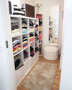 walkin closet